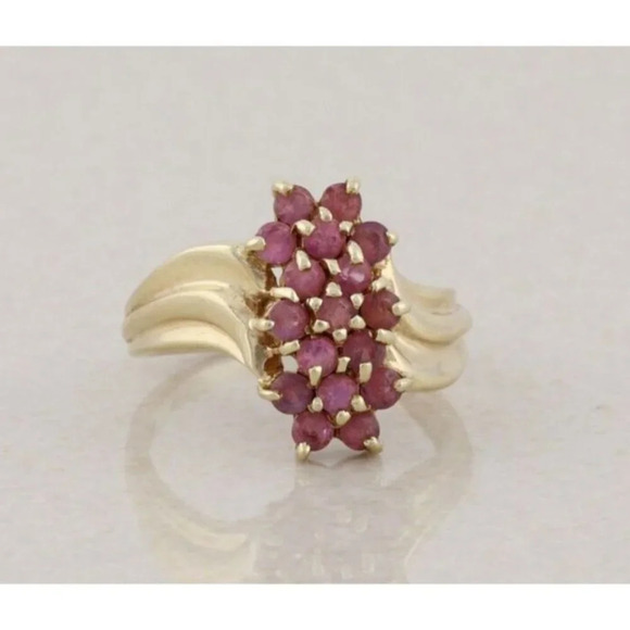 10k Yellow Gold Natural Ruby Cluster Flower Ring Size 6 - Picture 1 of 7